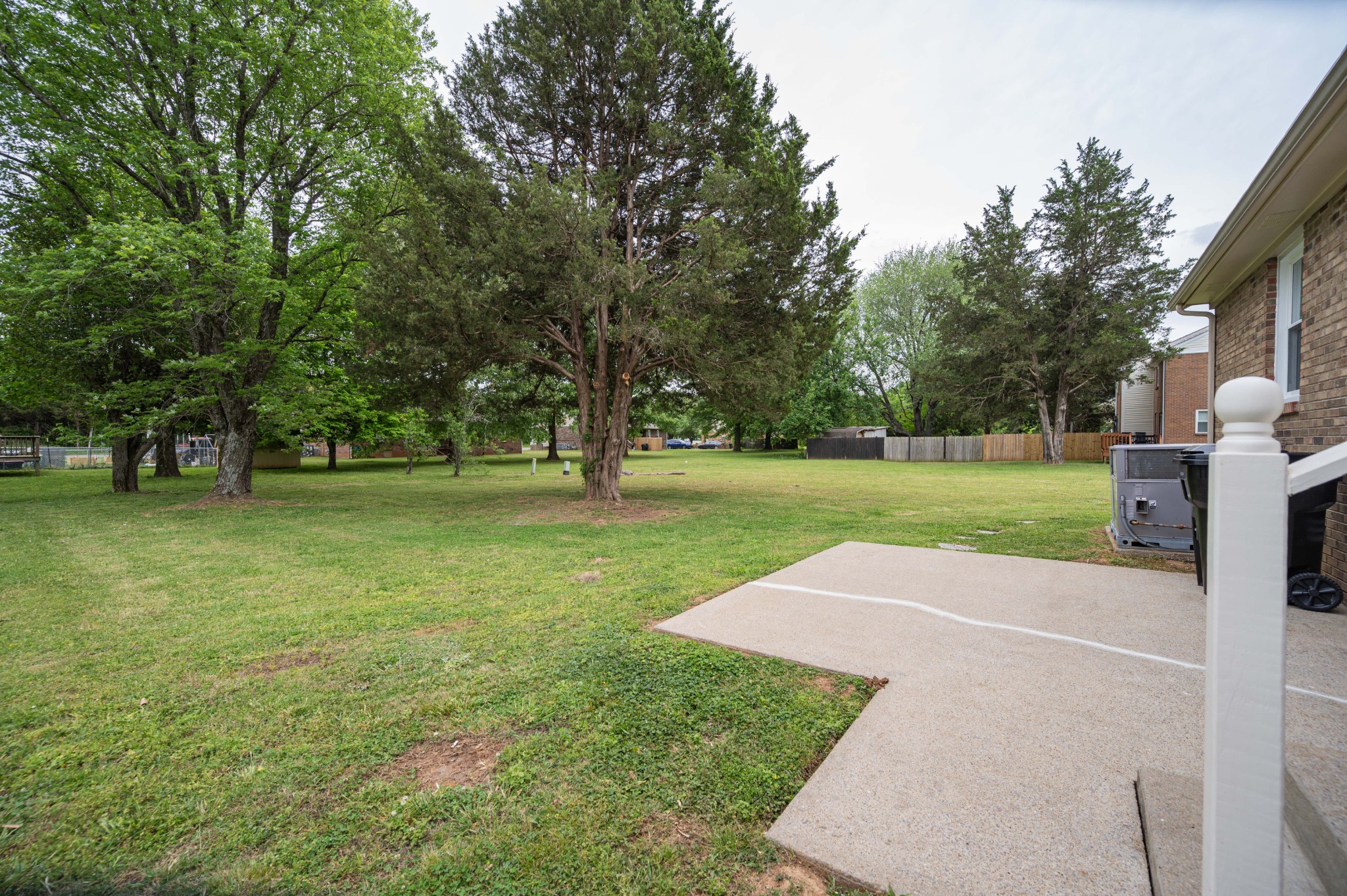 2594 Exeter Dr