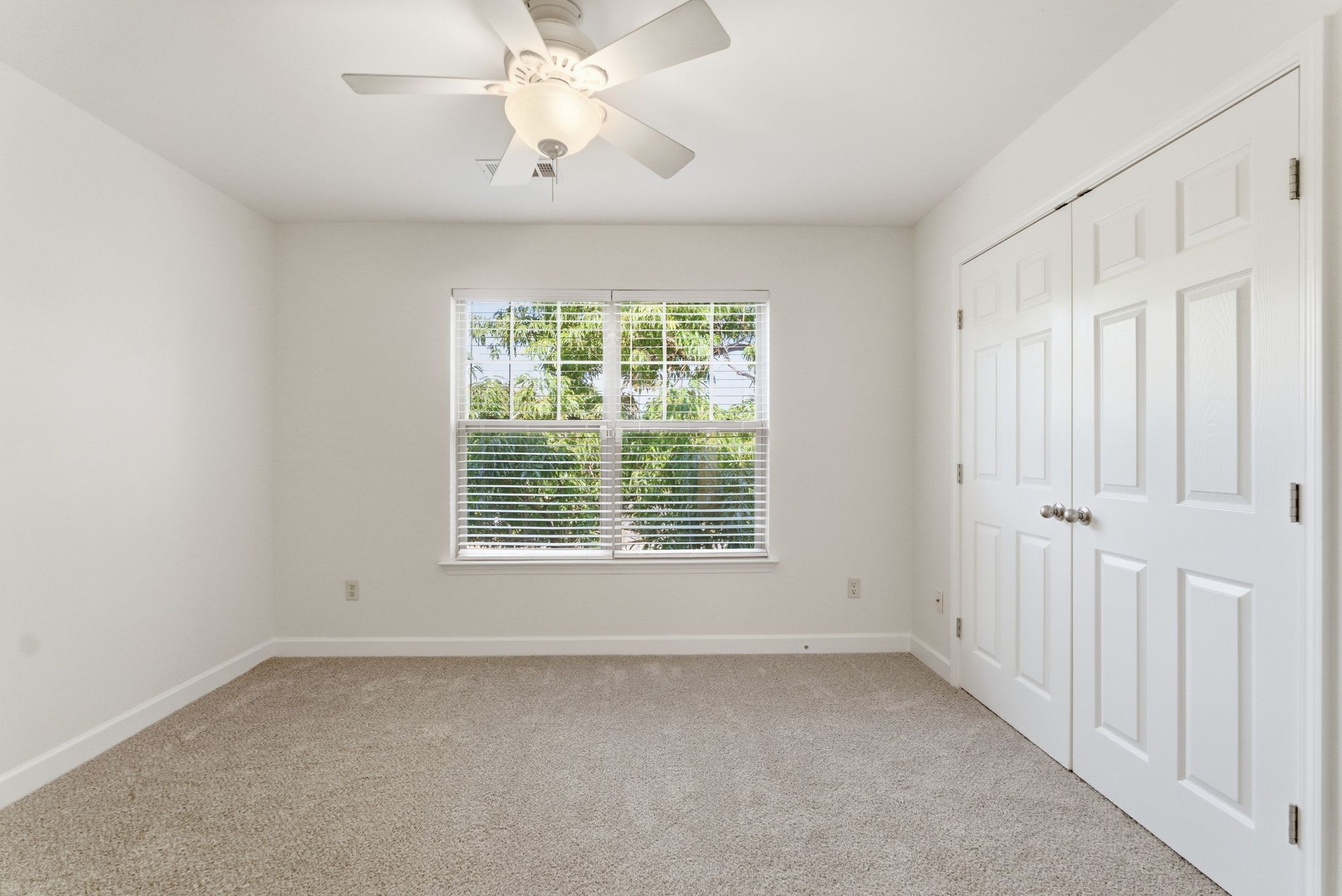 105 4th Ave Unit: 404