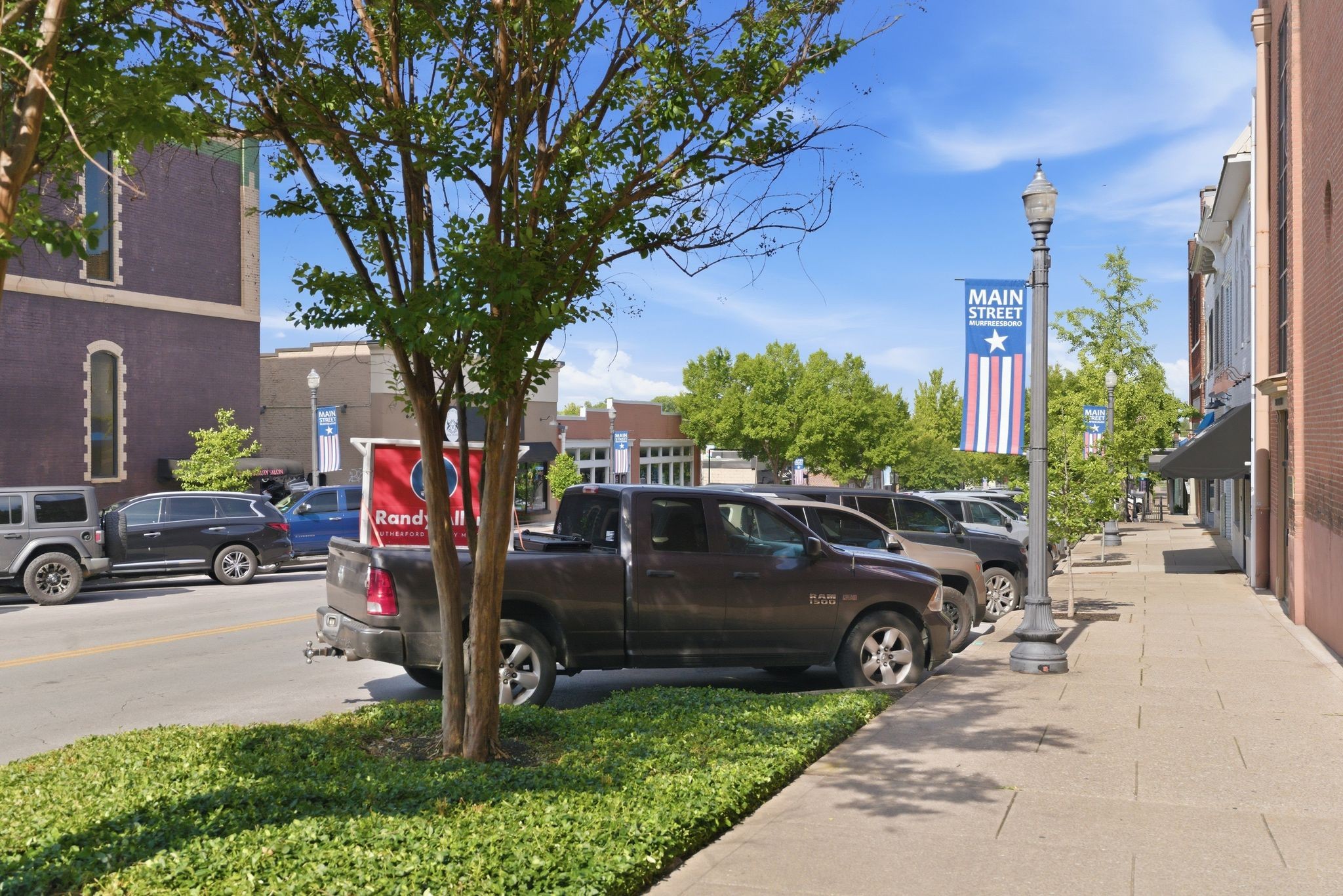 105 4th Ave Unit: 404