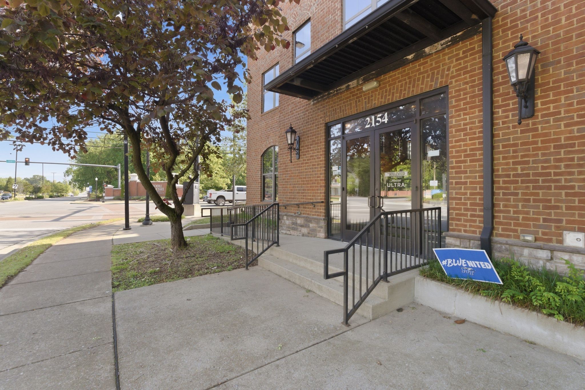 105 4th Ave Unit: 404