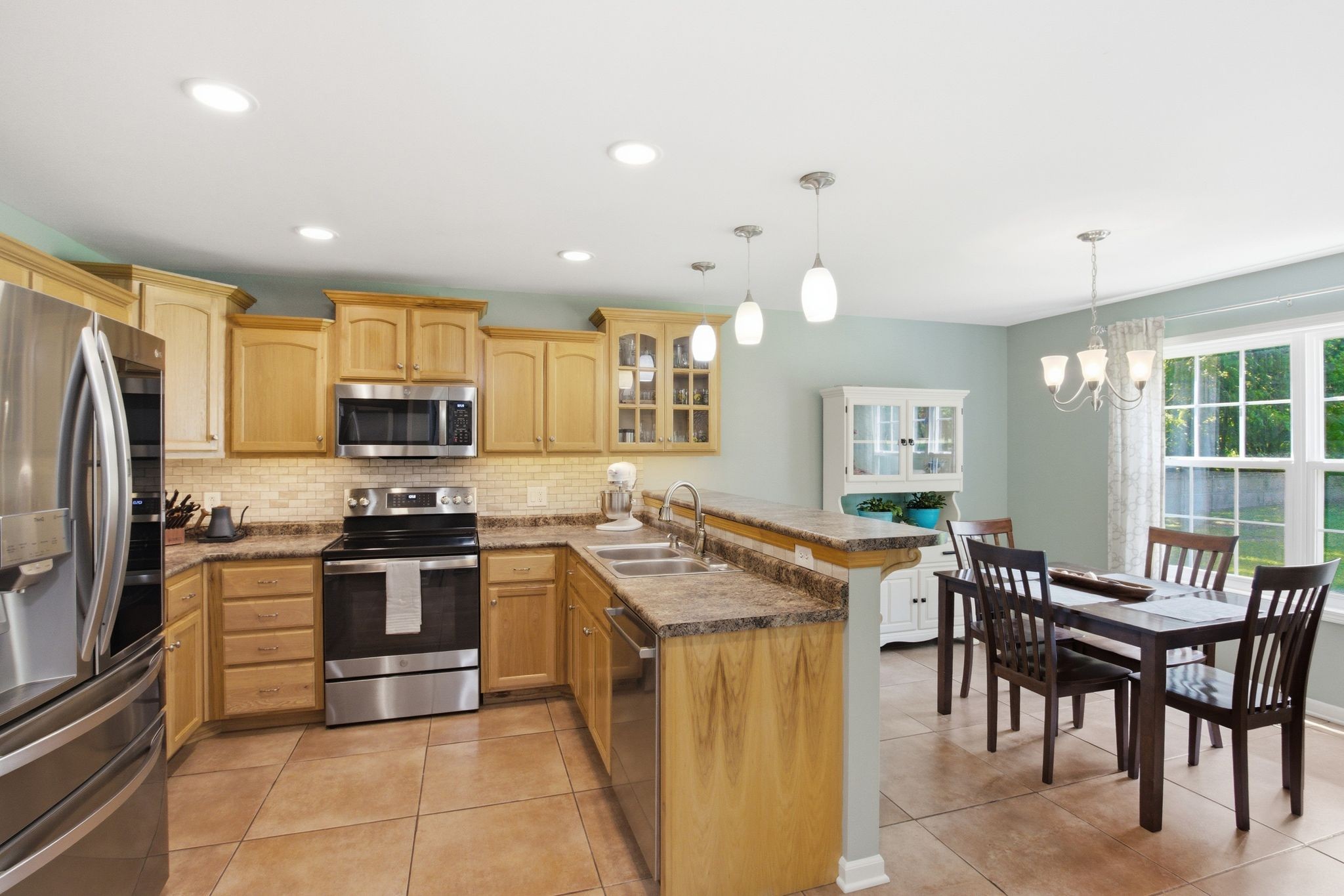 1941 Thompson Rd
