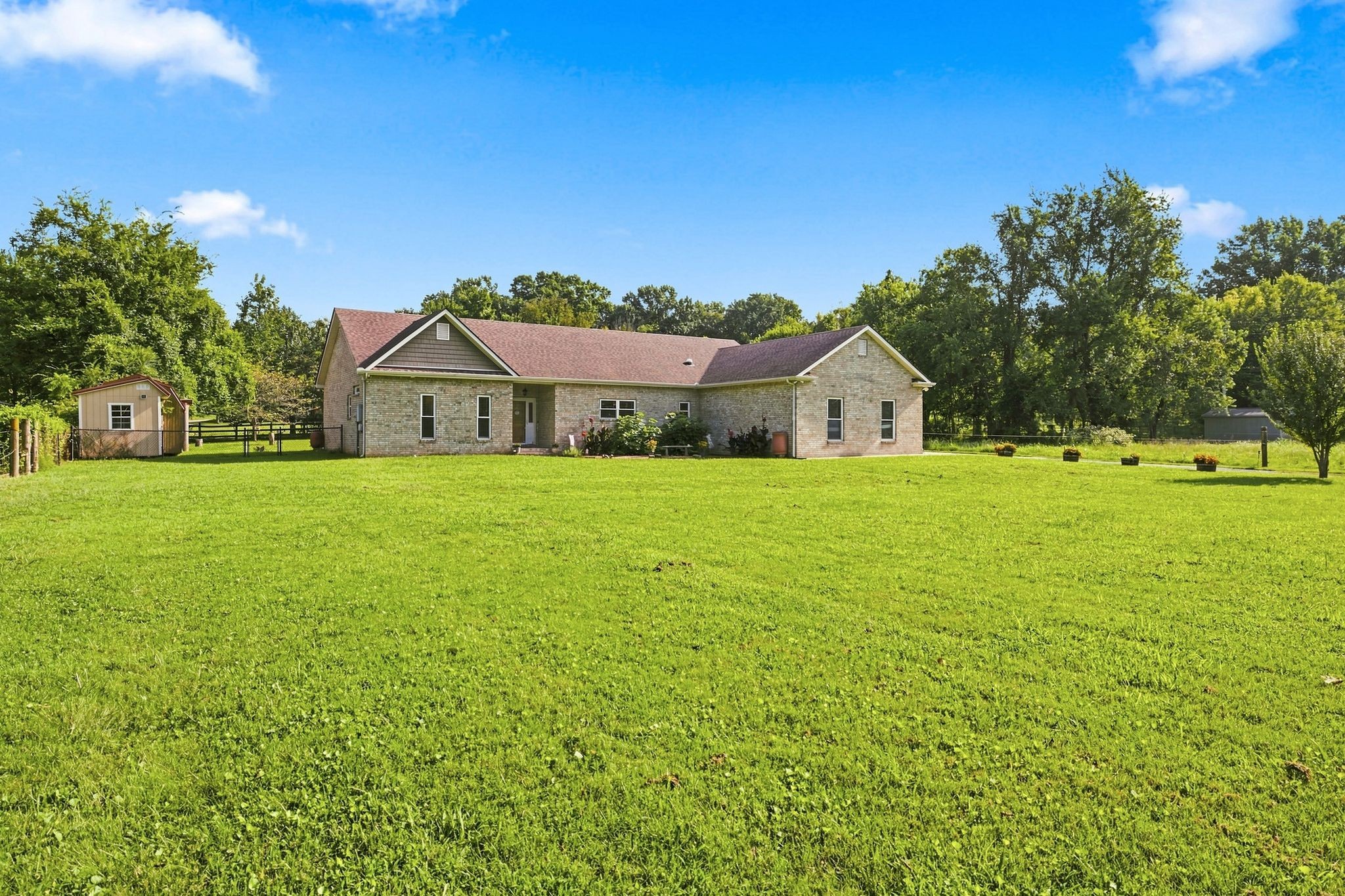 620 Central Valley Rd