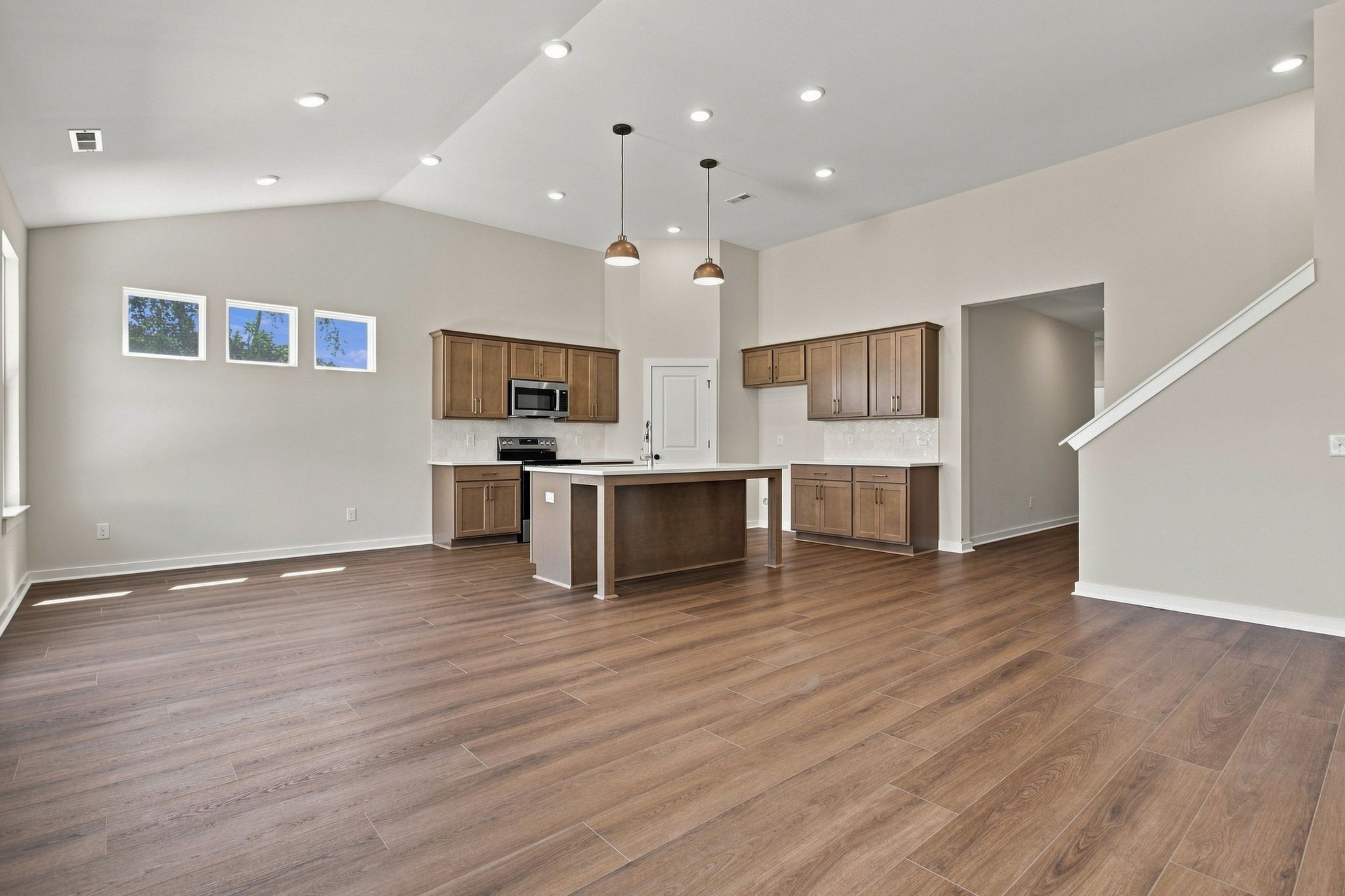 100 Ridgeview Drive
