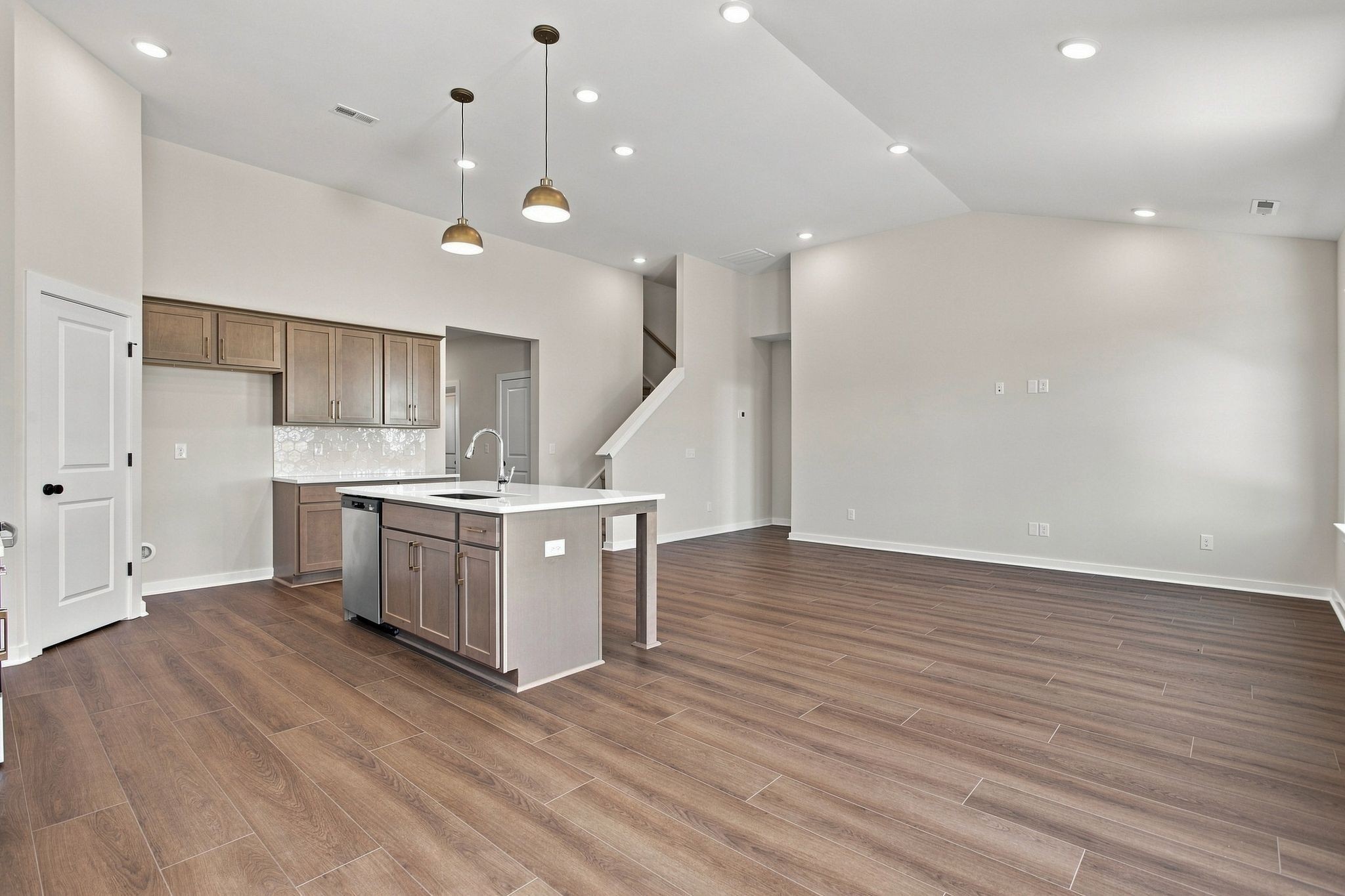 100 Ridgeview Drive