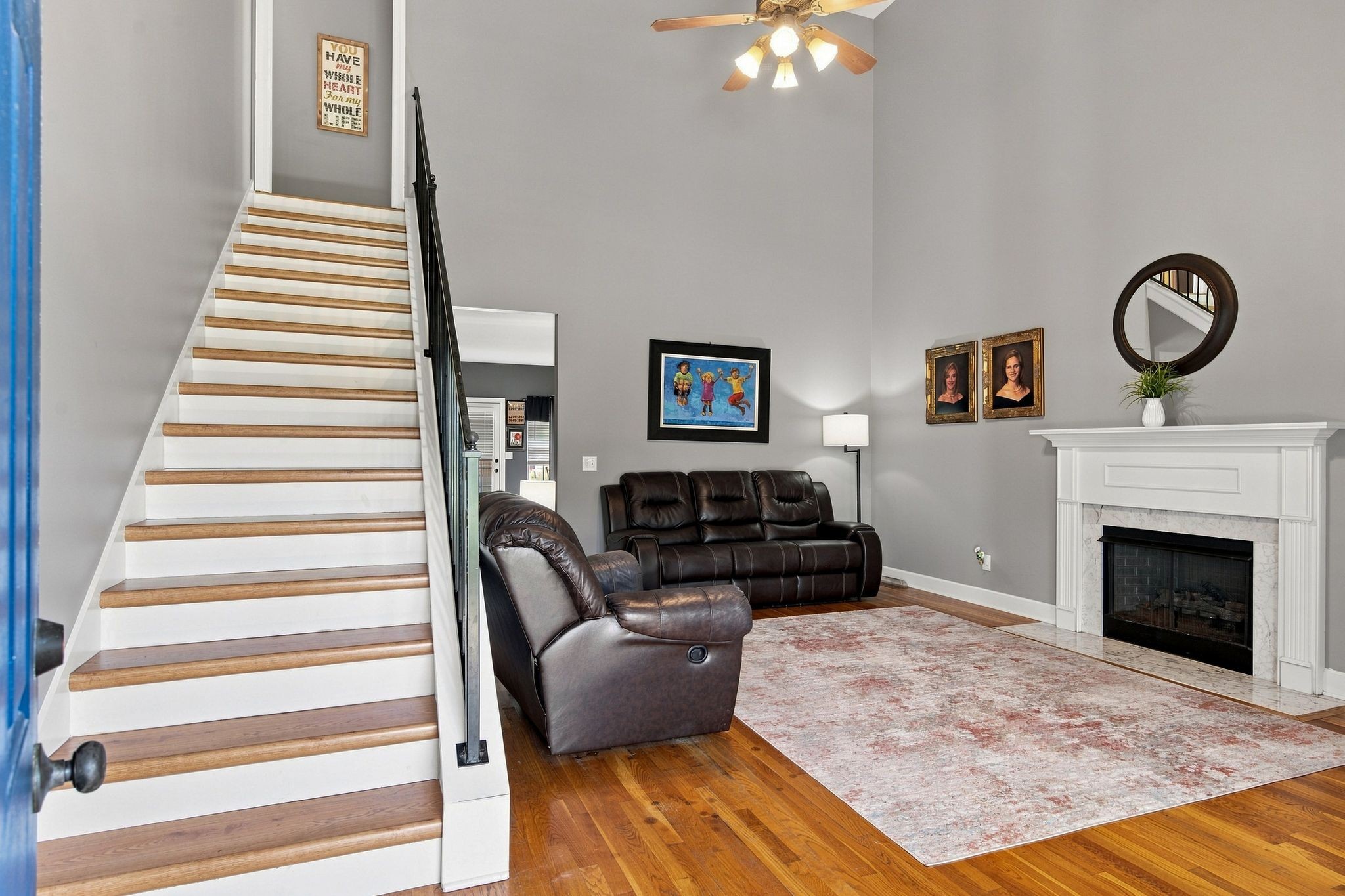 812 Renaissance Ave