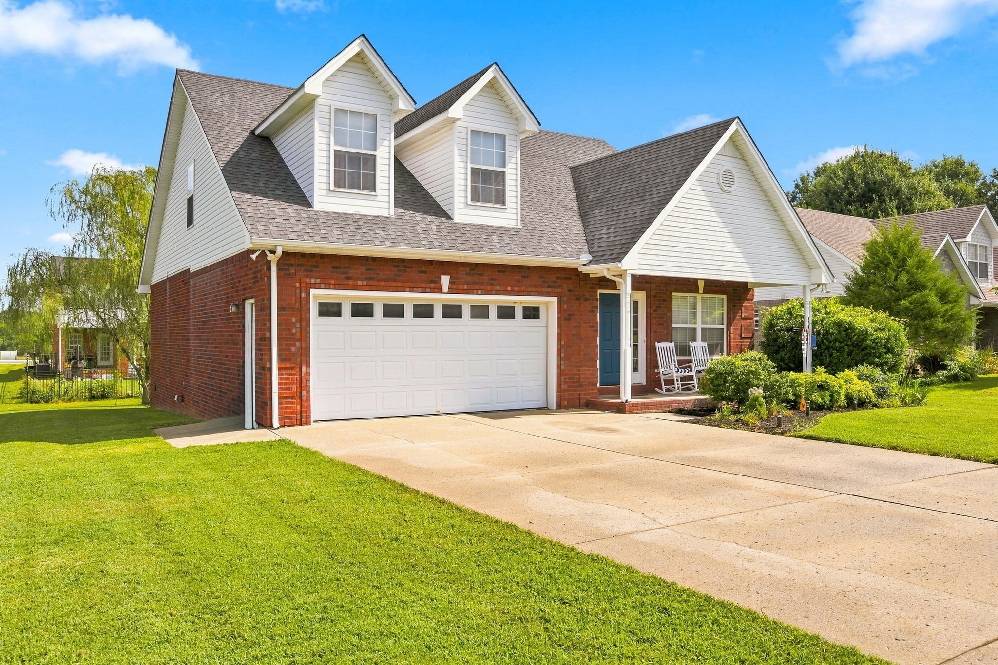 812 Renaissance Ave
