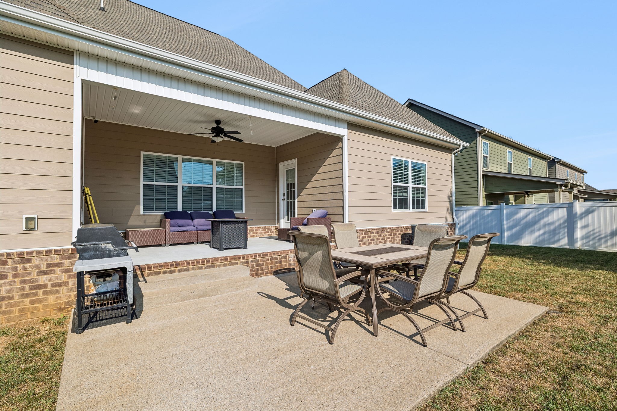 418 Tessa Ct