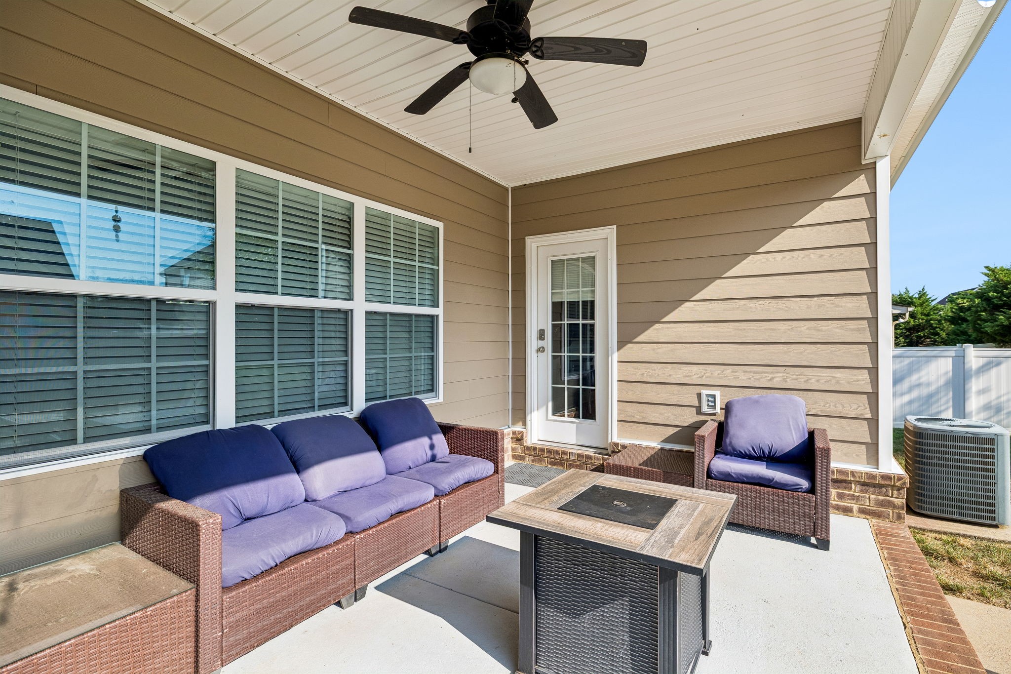 418 Tessa Ct