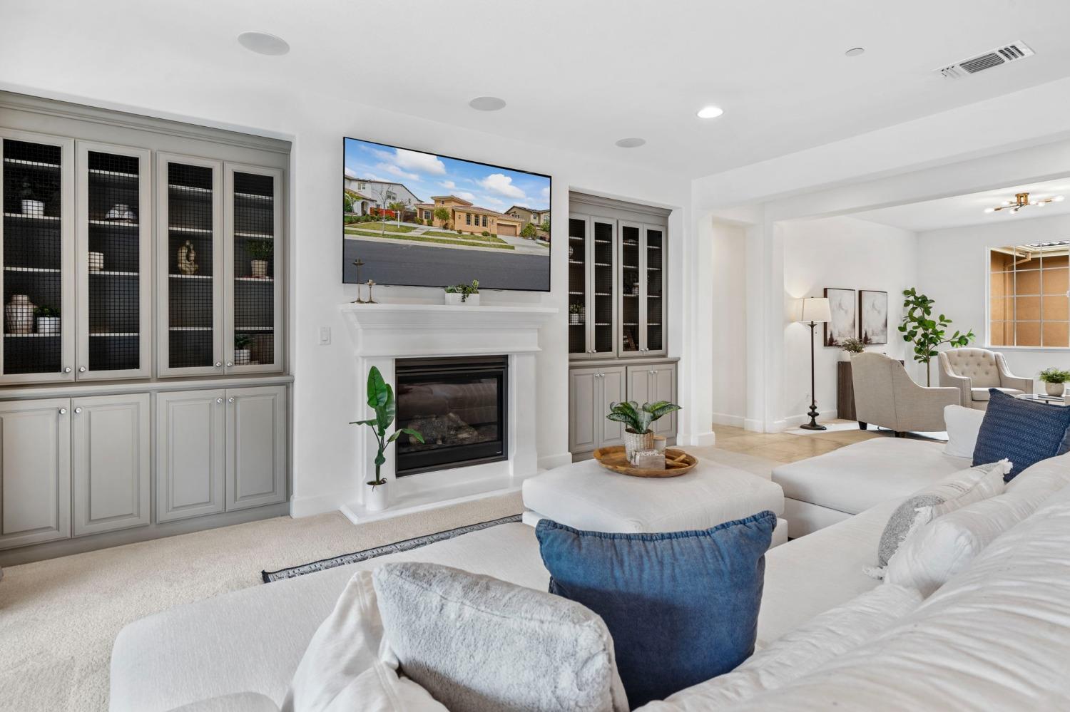 659 N San Marcos Drive