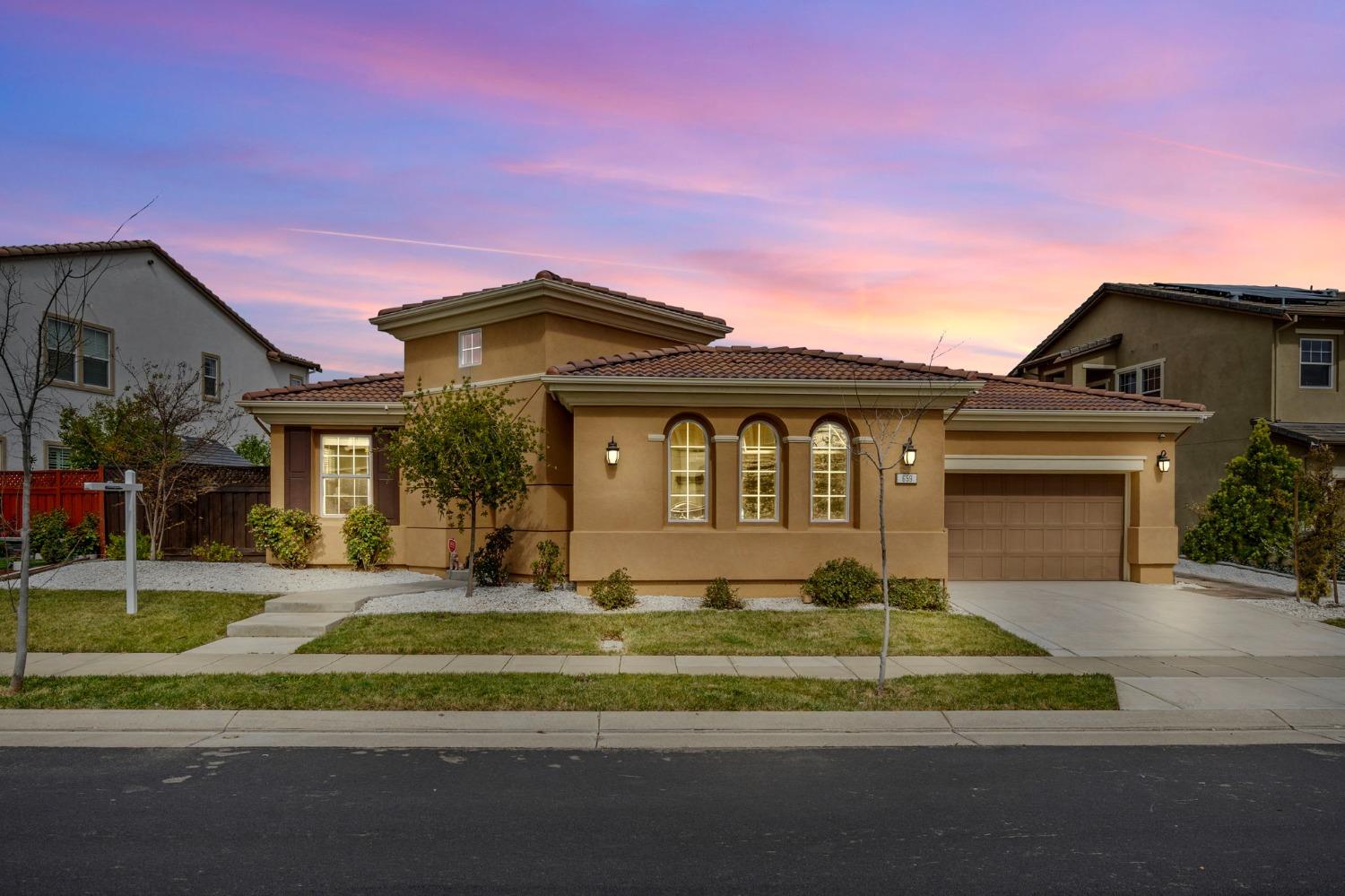 659 N San Marcos Drive