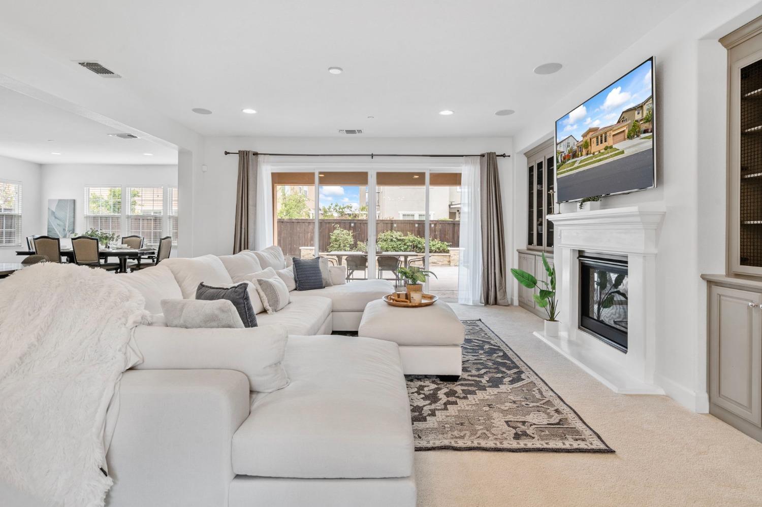 659 N San Marcos Drive