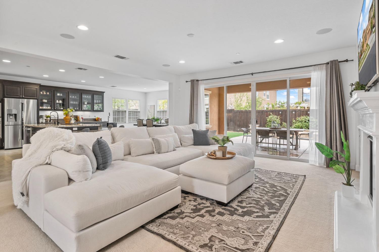 659 N San Marcos Drive