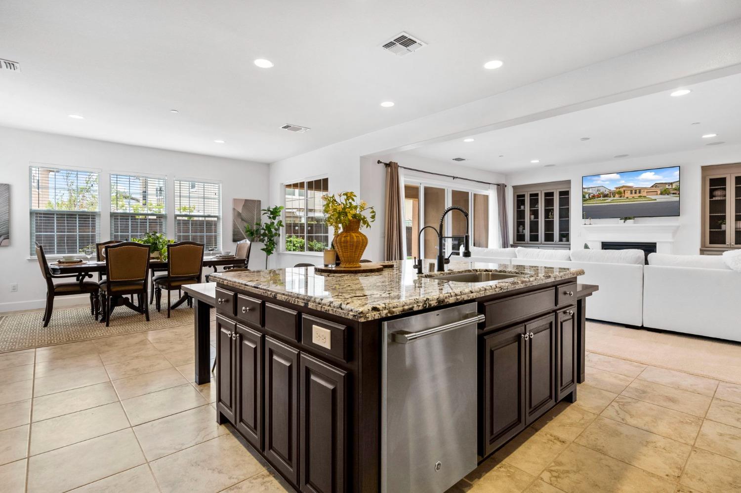 659 N San Marcos Drive