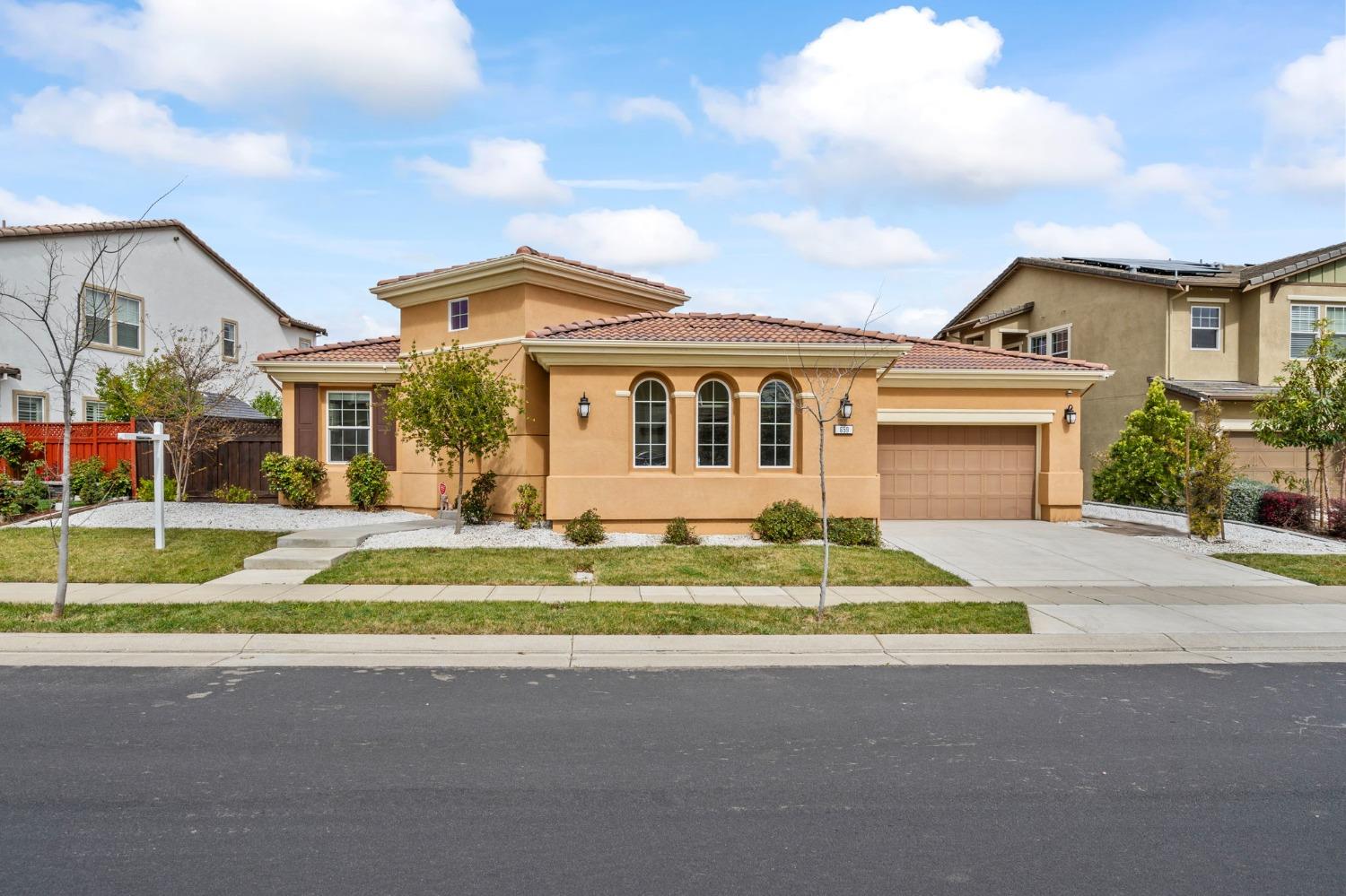 659 N San Marcos Drive