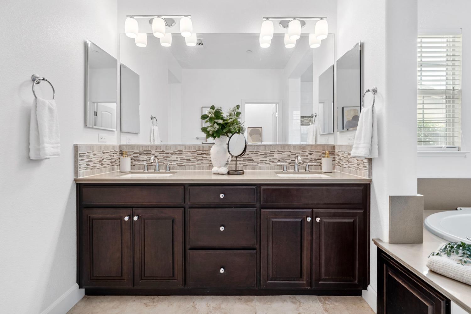 659 N San Marcos Drive