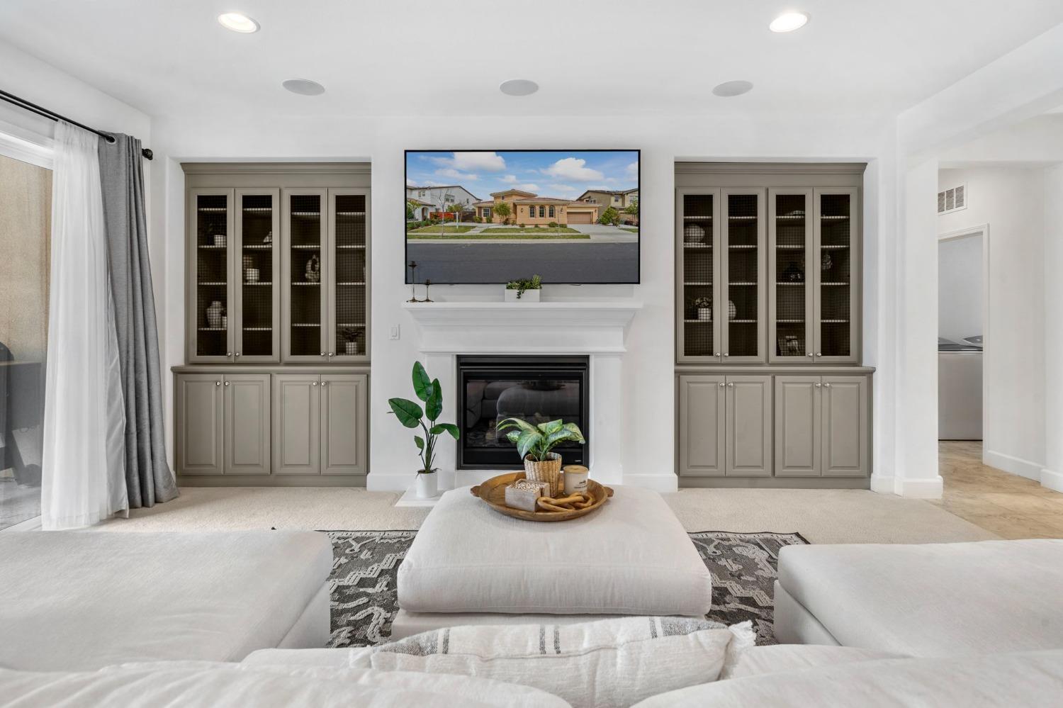 659 N San Marcos Drive