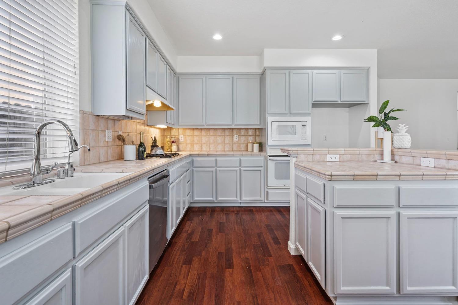 1883 Lloyd C Gary Drive