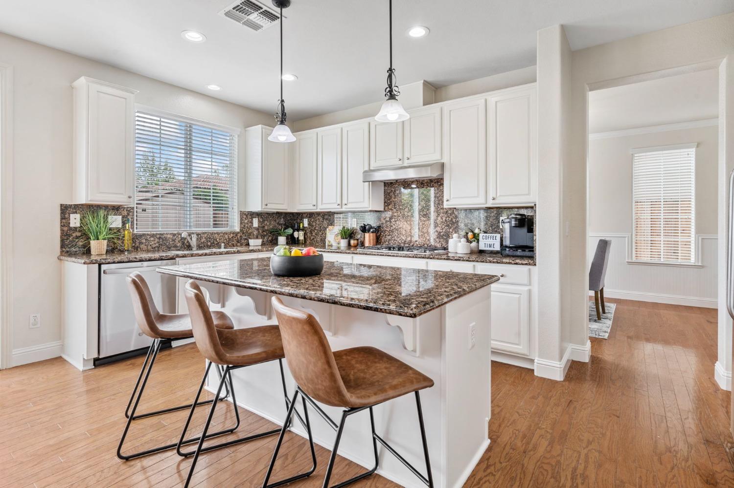 226 S Vista Hermosa Street