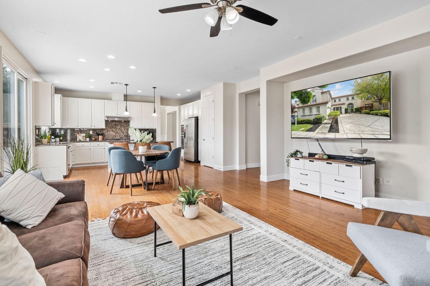 226 S Vista Hermosa Street