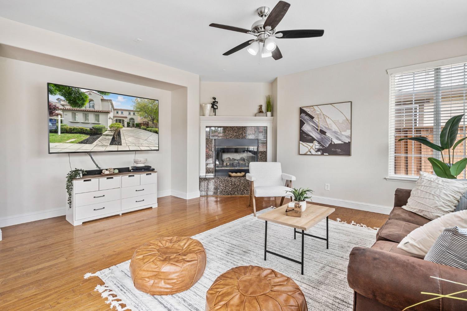 226 S Vista Hermosa Street