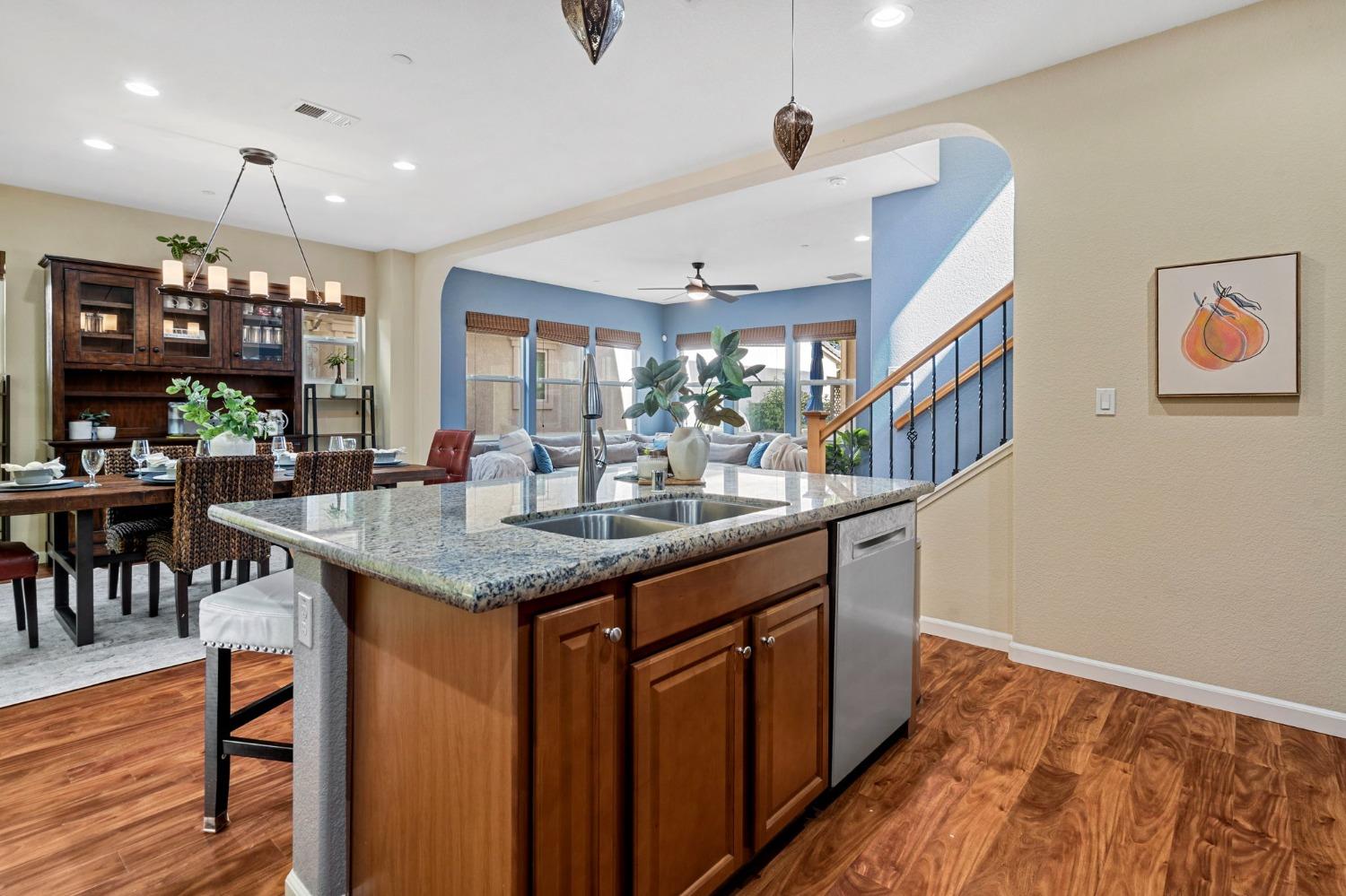 371 W Aventino Avenue