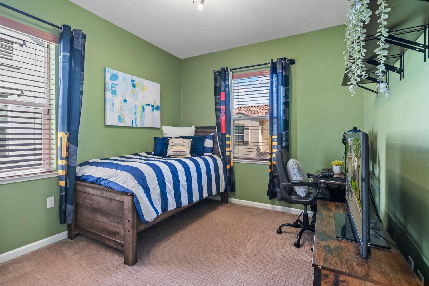 371 W Aventino Avenue