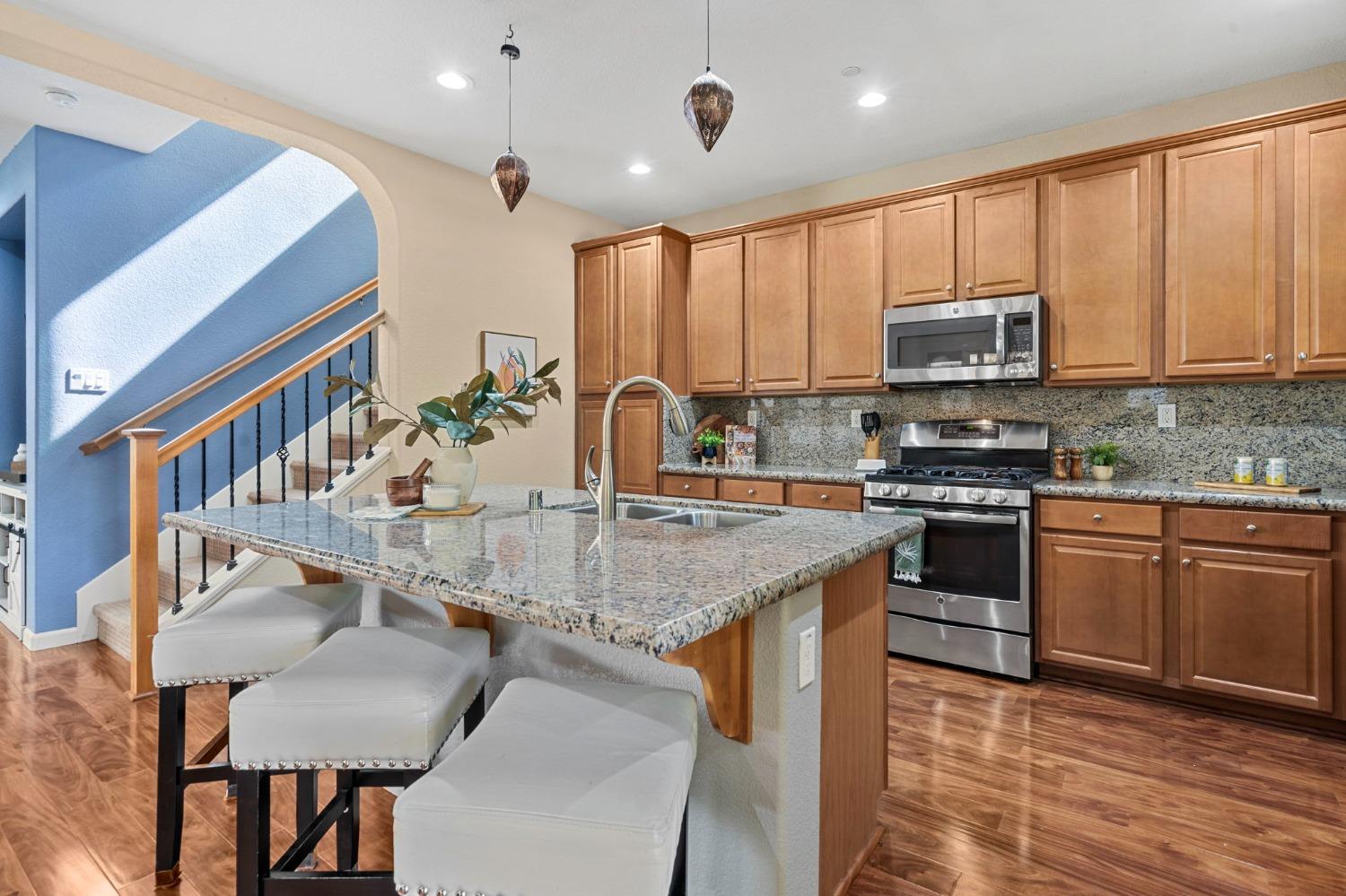 371 W Aventino Avenue