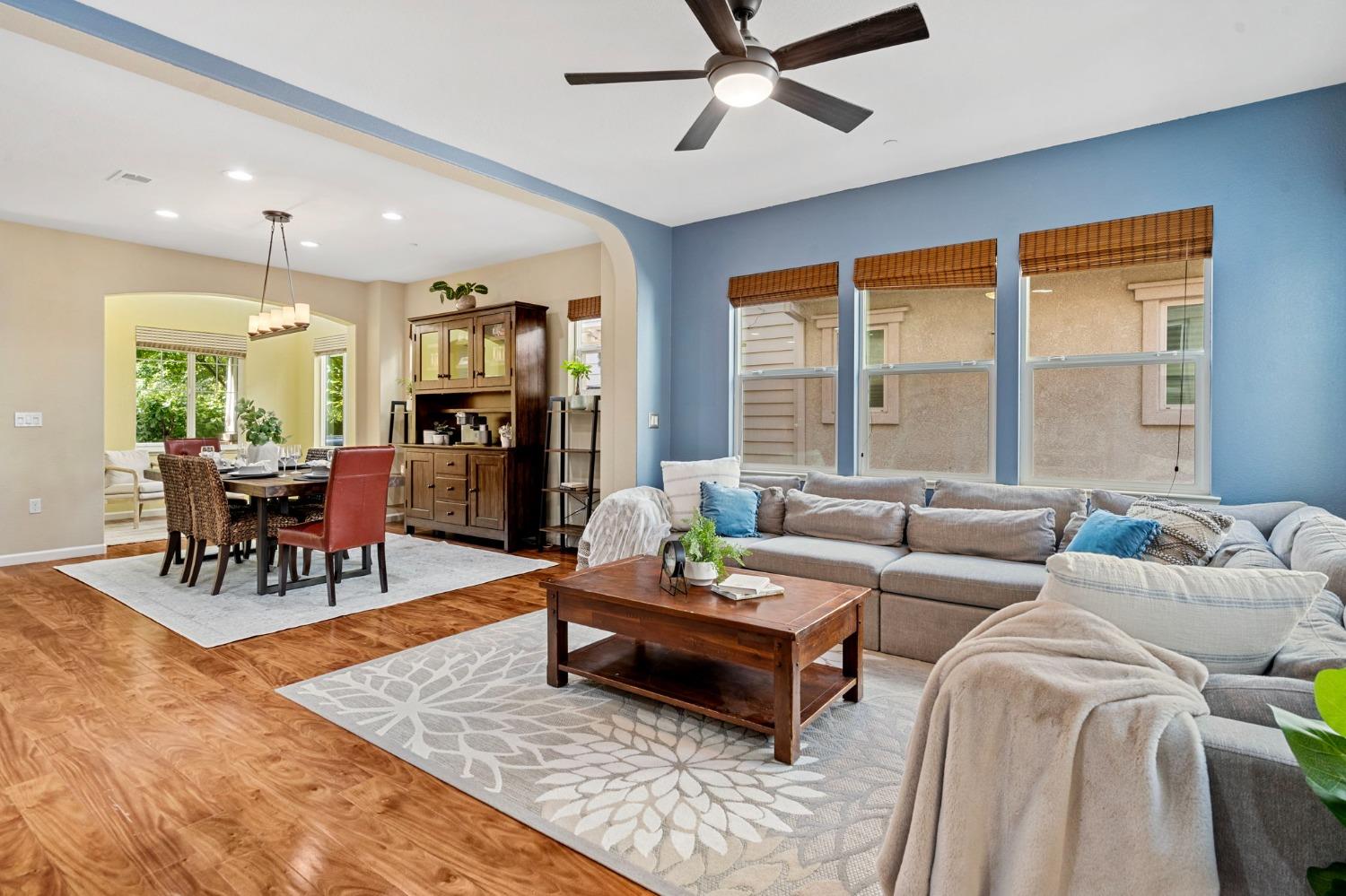 371 W Aventino Avenue