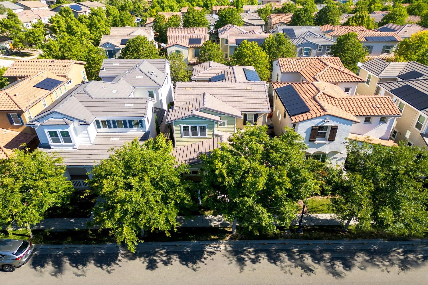 371 W Aventino Avenue