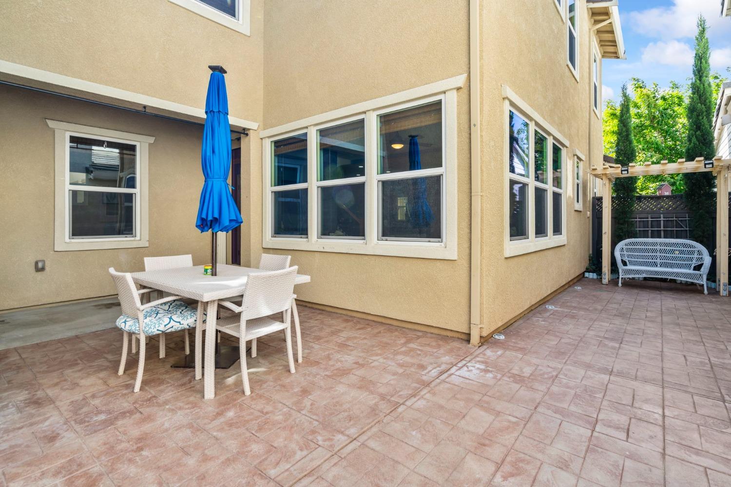 371 W Aventino Avenue