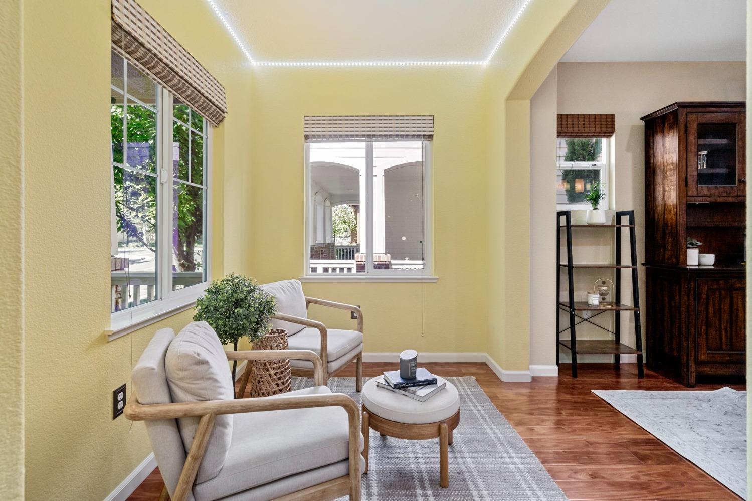 371 W Aventino Avenue