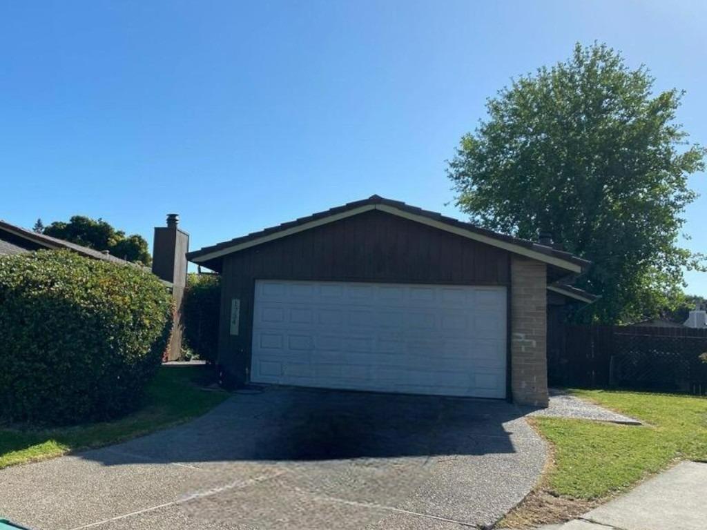 1730 1734 Long Barn Way