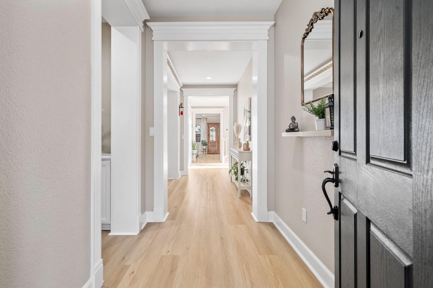 450 W Bonaventure Avenue