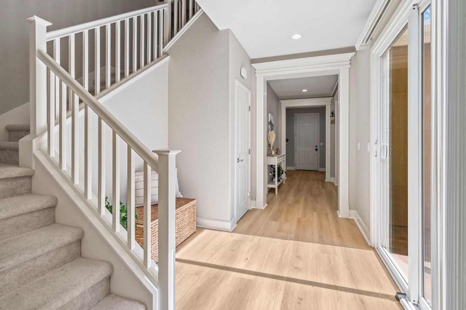 450 W Bonaventure Avenue