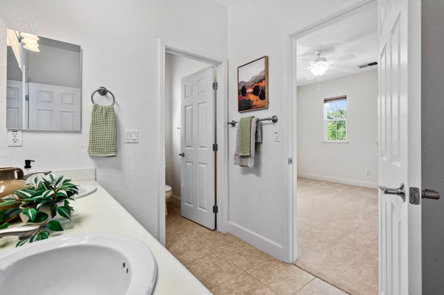 731 W Bonaventure Avenue