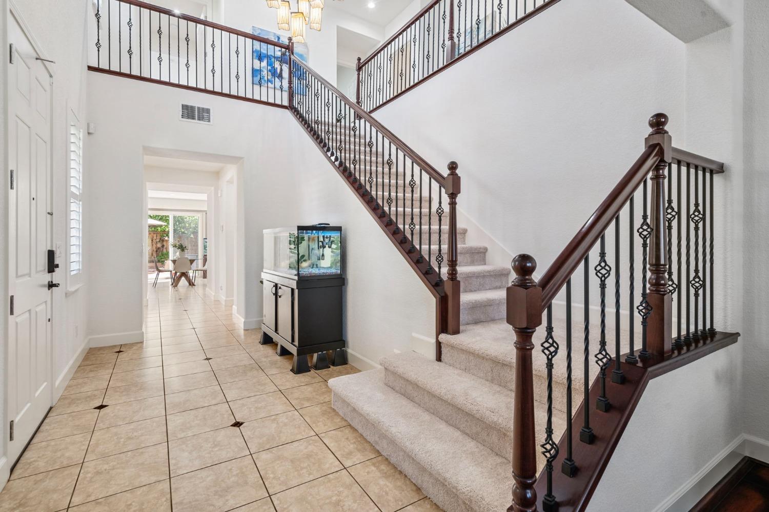 731 W Bonaventure Avenue