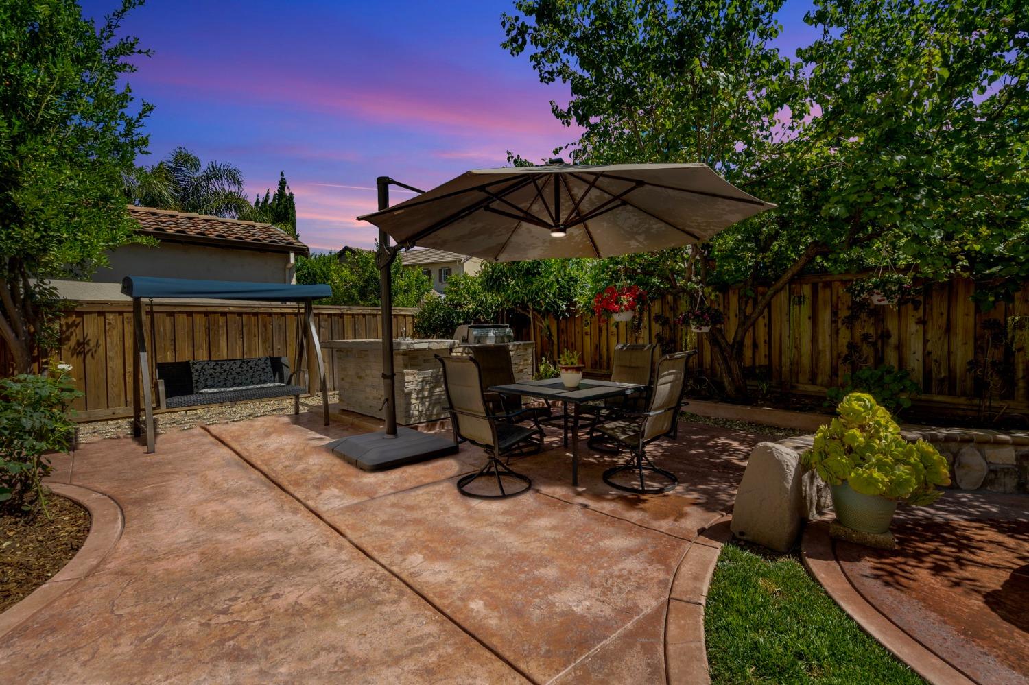 731 W Bonaventure Avenue