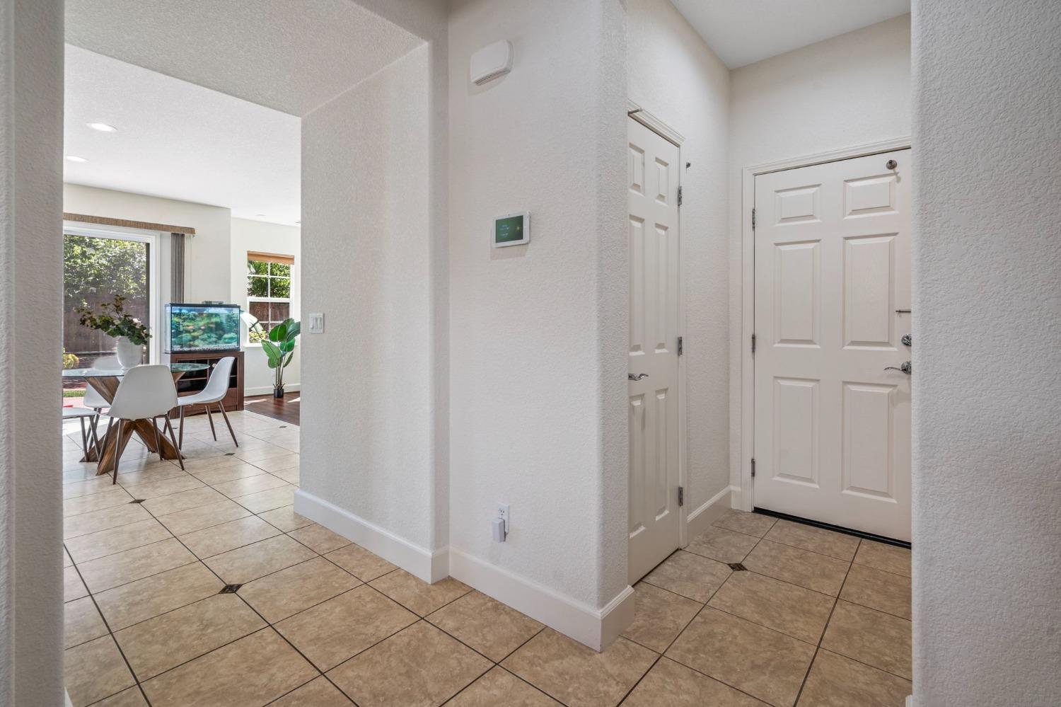 731 W Bonaventure Avenue