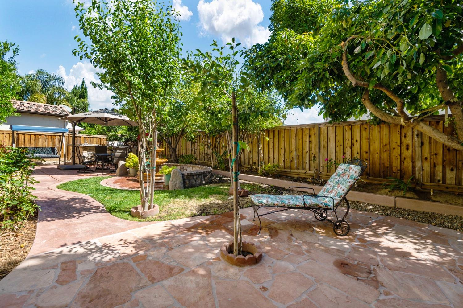 731 W Bonaventure Avenue