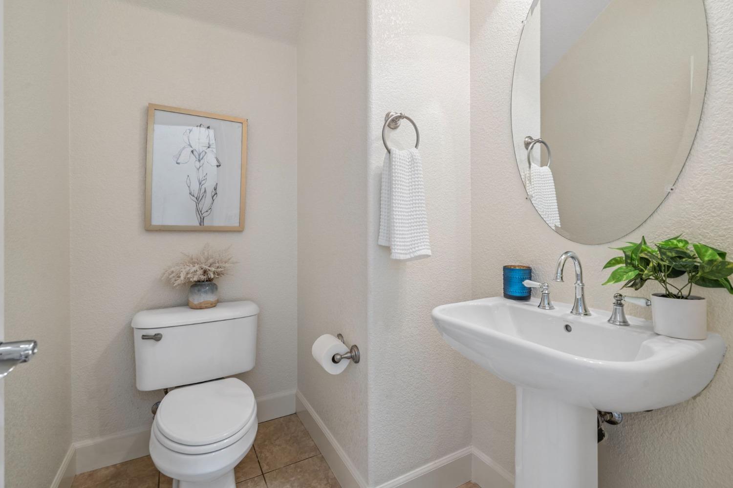 731 W Bonaventure Avenue