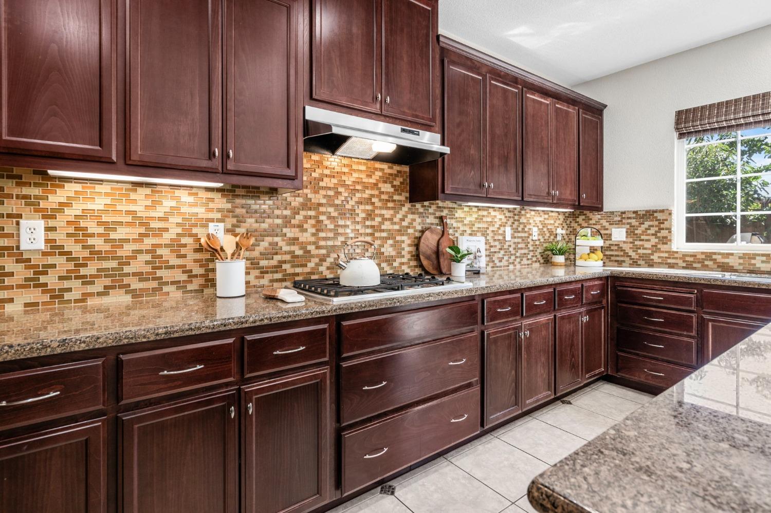 731 W Bonaventure Avenue