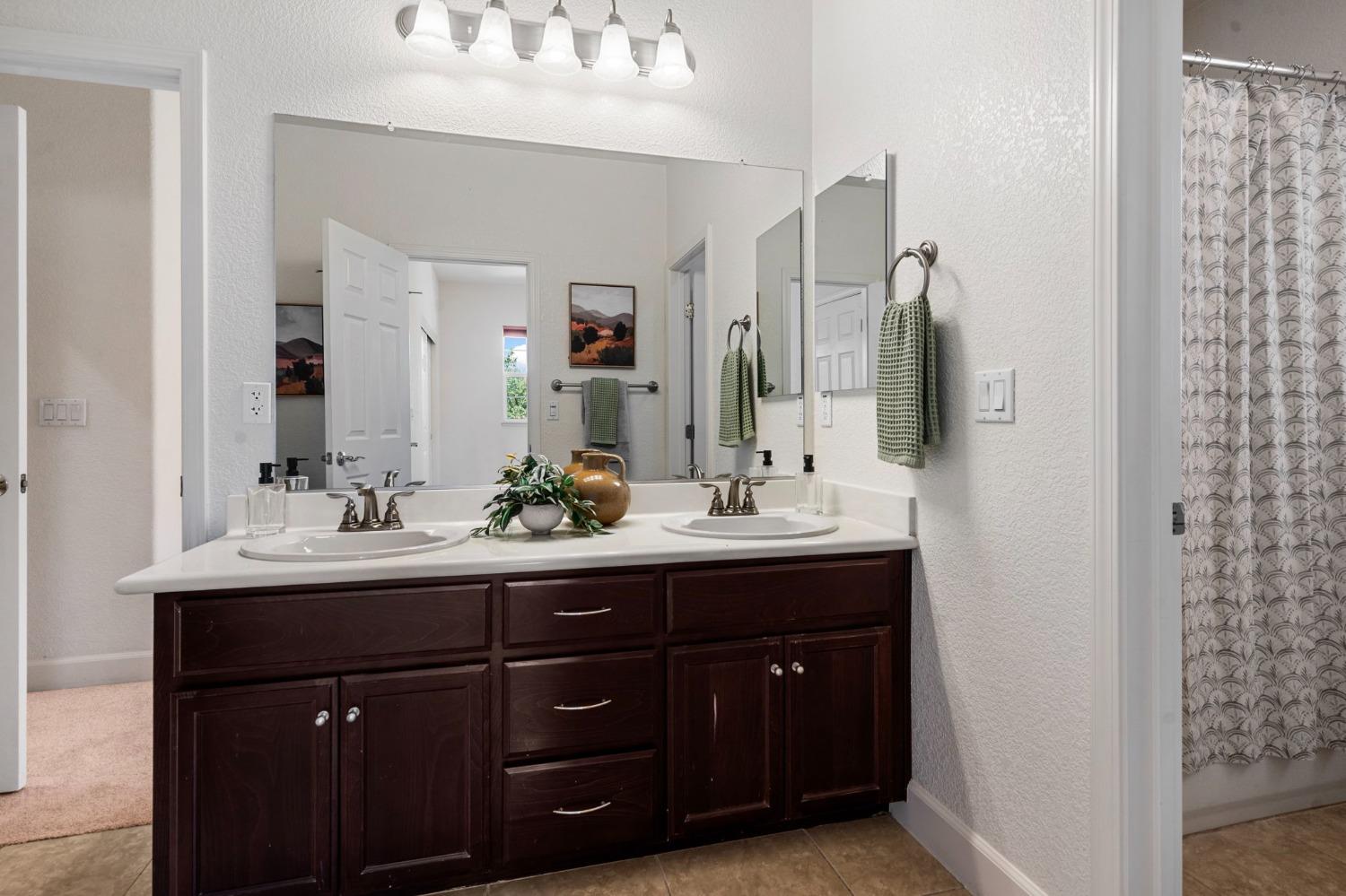 731 W Bonaventure Avenue