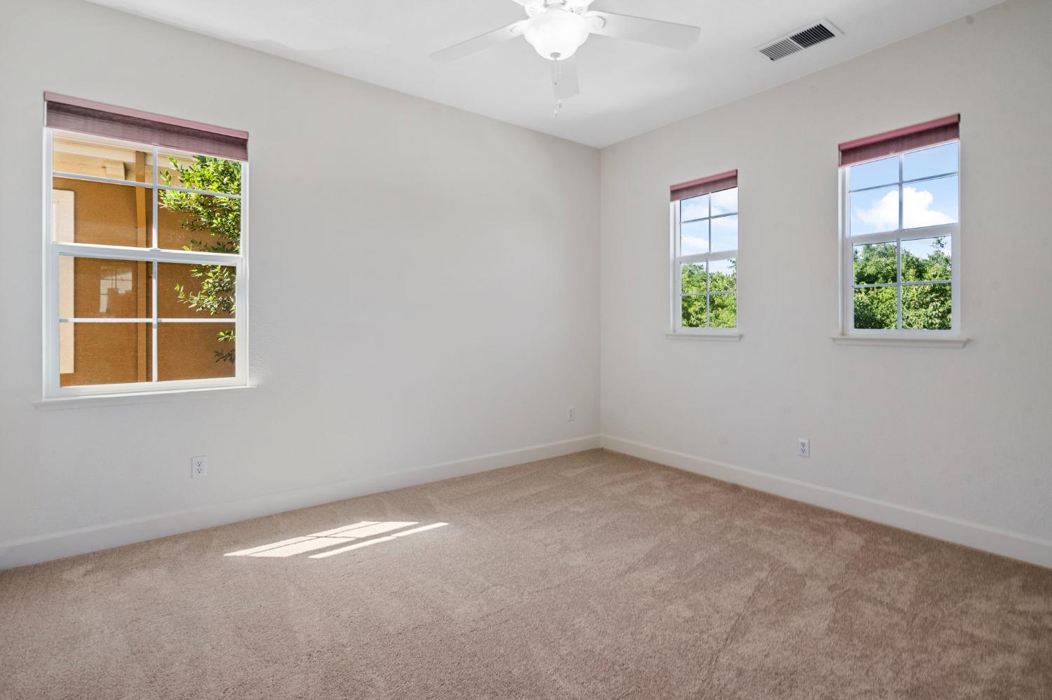 731 W Bonaventure Avenue