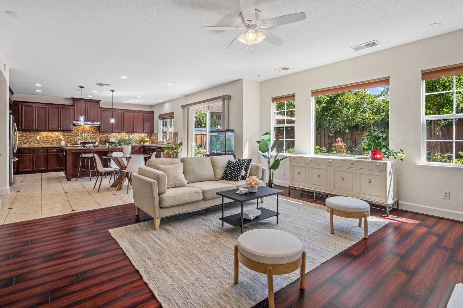 731 W Bonaventure Avenue