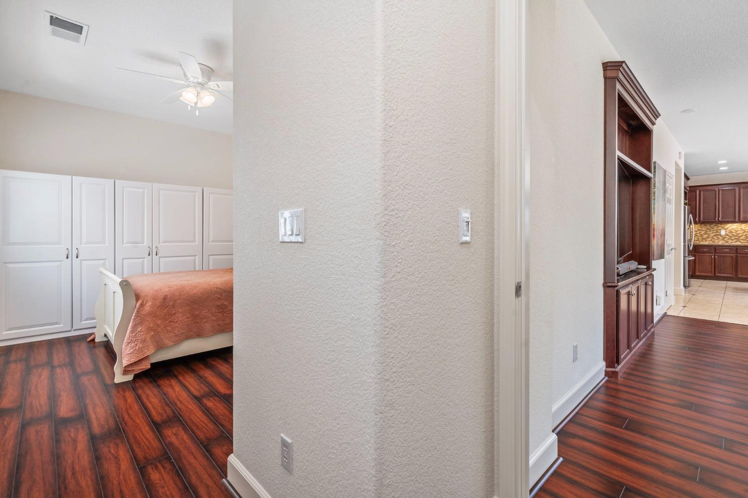 731 W Bonaventure Avenue