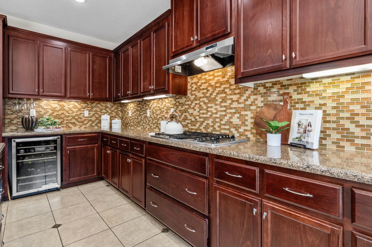 731 W Bonaventure Avenue