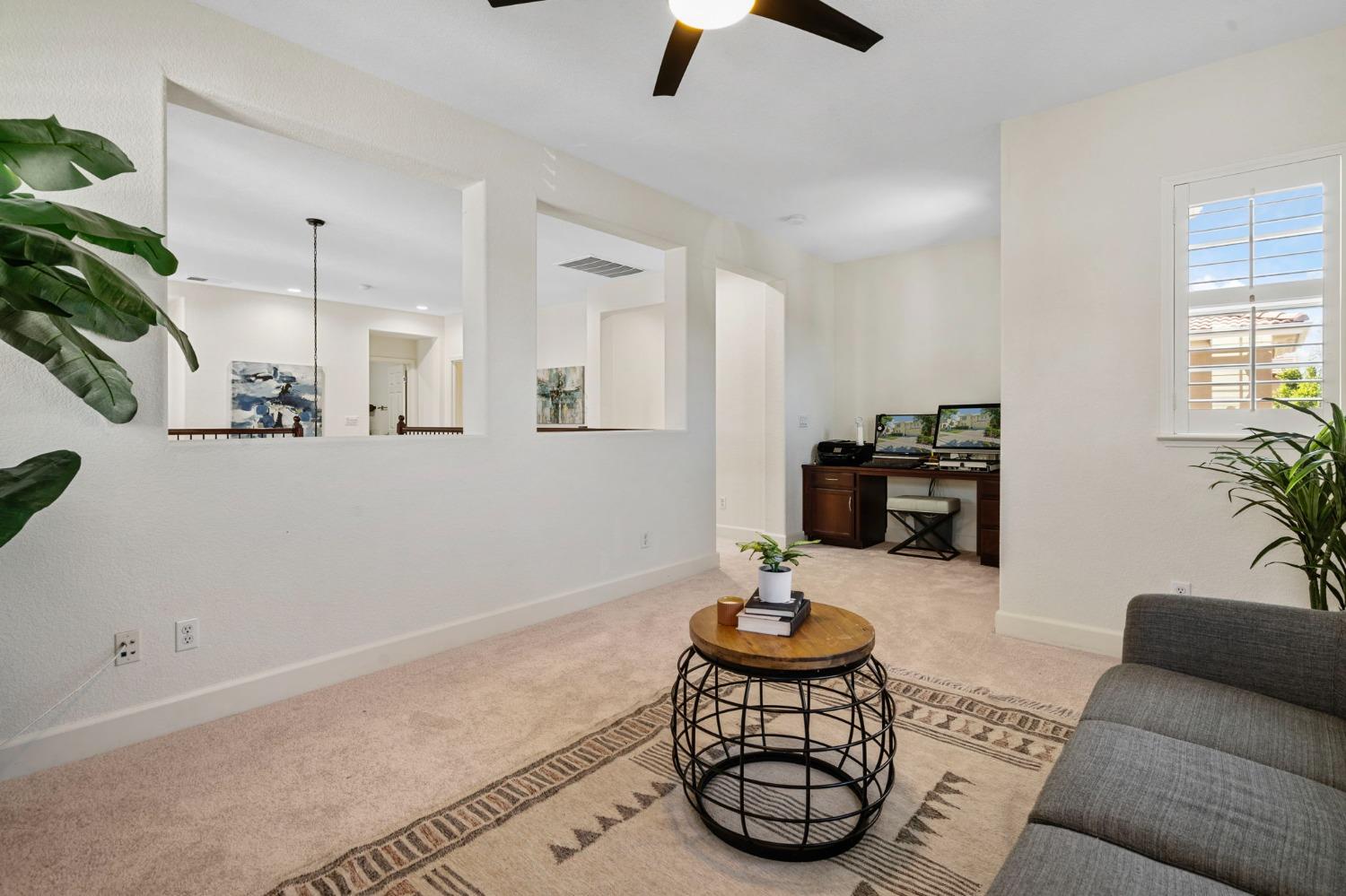 731 W Bonaventure Avenue