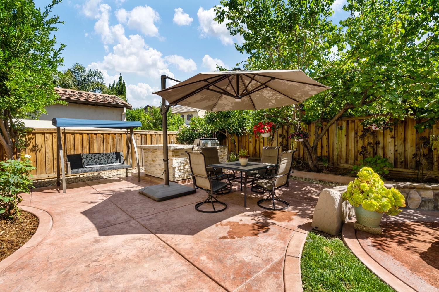 731 W Bonaventure Avenue