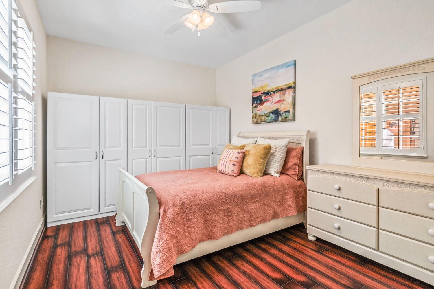 731 W Bonaventure Avenue