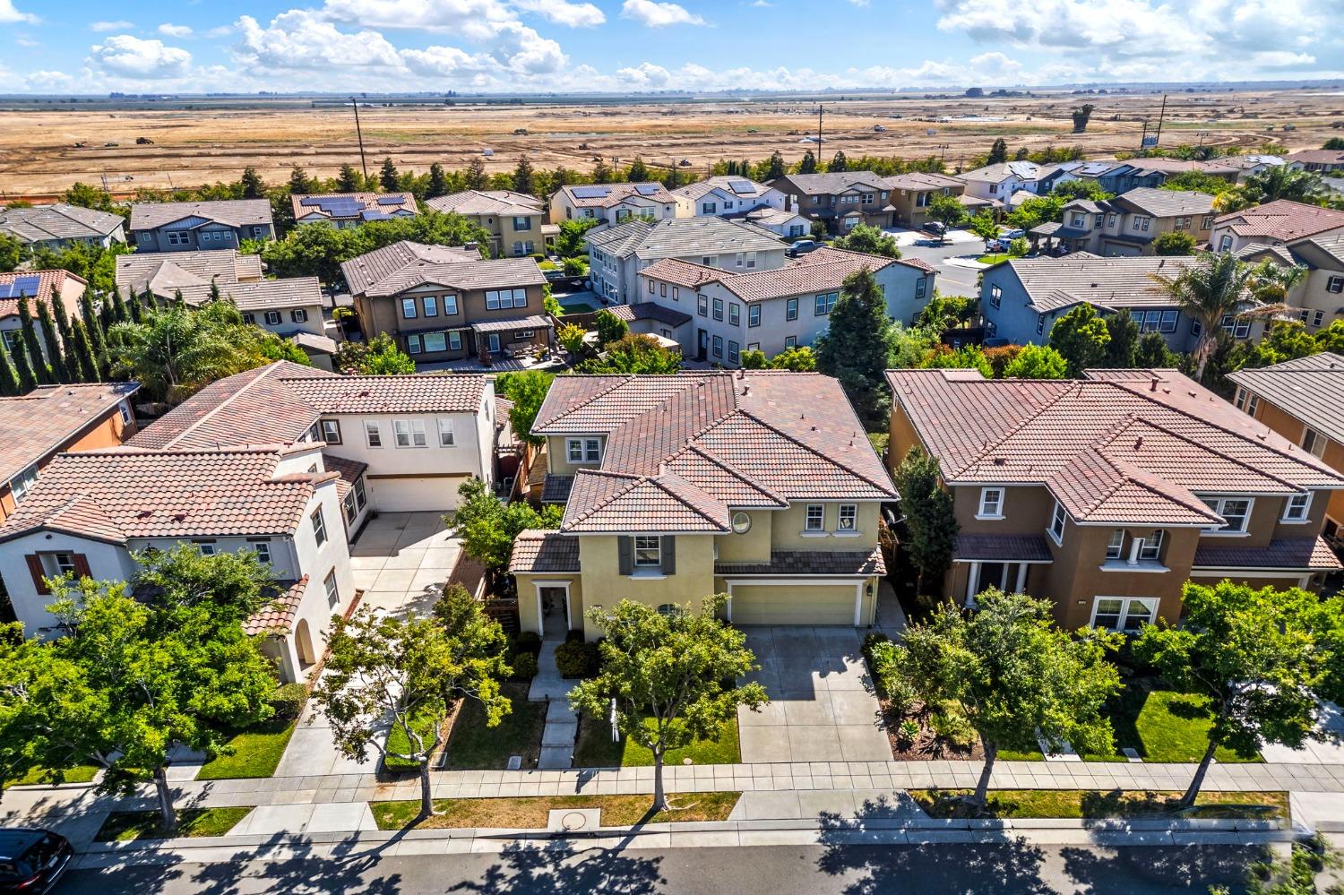 731 W Bonaventure Avenue